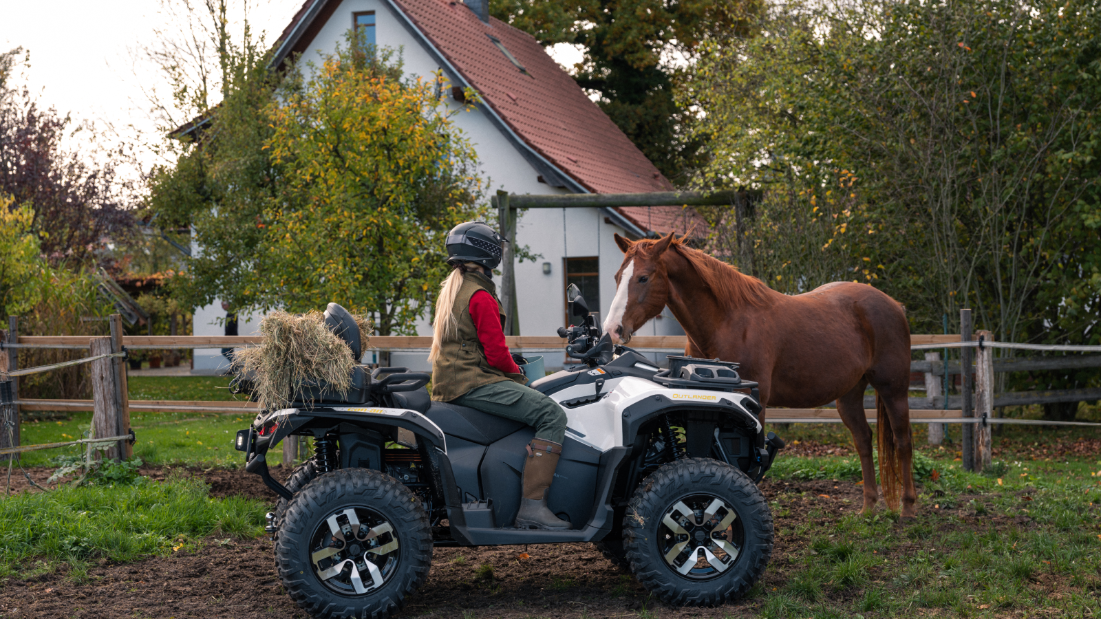 Can-Am Outlander Electric sur une exploitation agricole